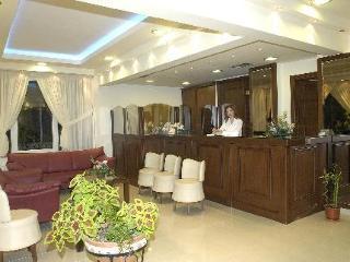 Hotel Avra 2*